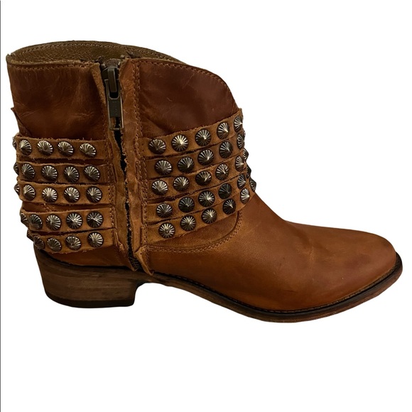 Steve by Steve Madden | Janne Studded Brown Ankle Boots size 7.5 - Picture 4 of 12